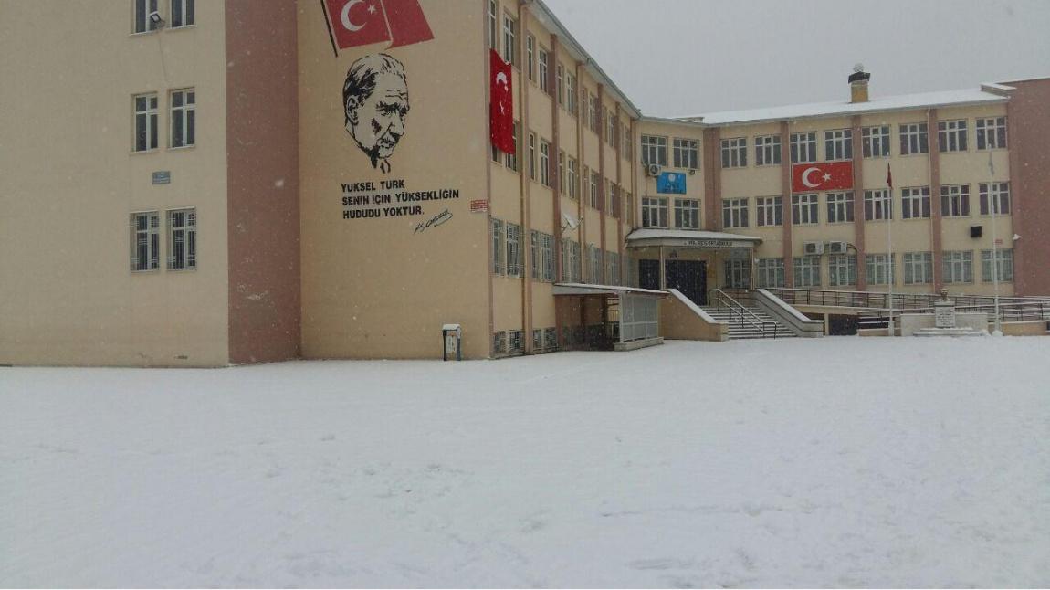 Okulumuzdan Kar Manzaraları 